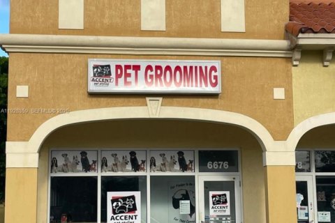 Propiedad comercial en venta en Davie, Florida № 2039765 - foto 8