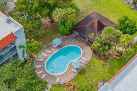 Condo in Lauderhill, Florida, 2 bedrooms  № 1955019 - photo 28