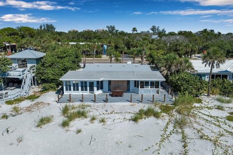 House in Longboat Key, Florida 3 bedrooms, 108.97 sq.m. № 2208431 - photo 8