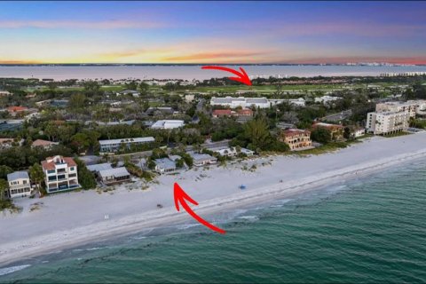 House in Longboat Key, Florida 3 bedrooms, 108.97 sq.m. № 2208431 - photo 19