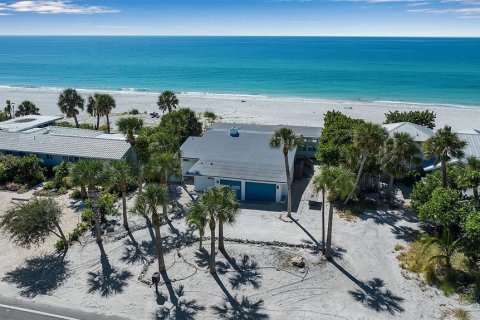 House in Longboat Key, Florida 3 bedrooms, 108.97 sq.m. № 2208431