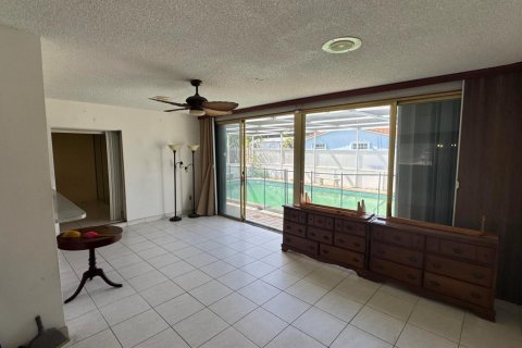 Купить виллу или дом в Холливуд, Флорида 8 комнат, 200.3м2, № 2085604 - фото 10