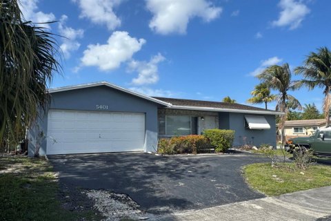 Villa ou maison à Hollywood, Floride 4 chambres, 200.3 m2 № 2085604