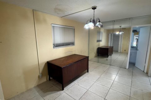 Купить виллу или дом в Холливуд, Флорида 8 комнат, 200.3м2, № 2085604 - фото 12