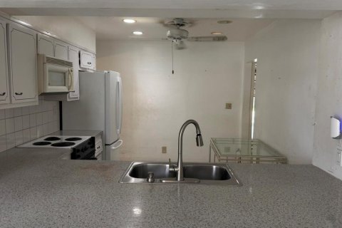 Купить виллу или дом в Холливуд, Флорида 8 комнат, 200.3м2, № 2085604 - фото 14