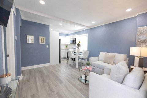 Appartement à West Palm Beach, Floride 2 chambres, 74.32 m2 № 2193814