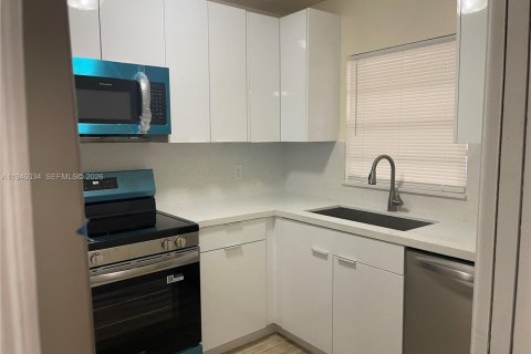 Снять в аренду кондоминиум в Дейви, Флорида 1 спальня, 59.92м2, № 2002426 - фото 9