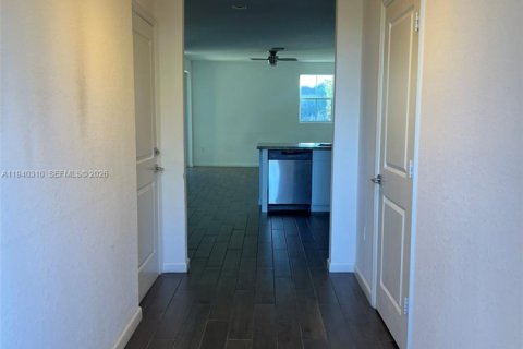 Touwnhouse à vendre à Homestead, Floride: 3 chambres, 160.81 m2 № 1998151 - photo 3