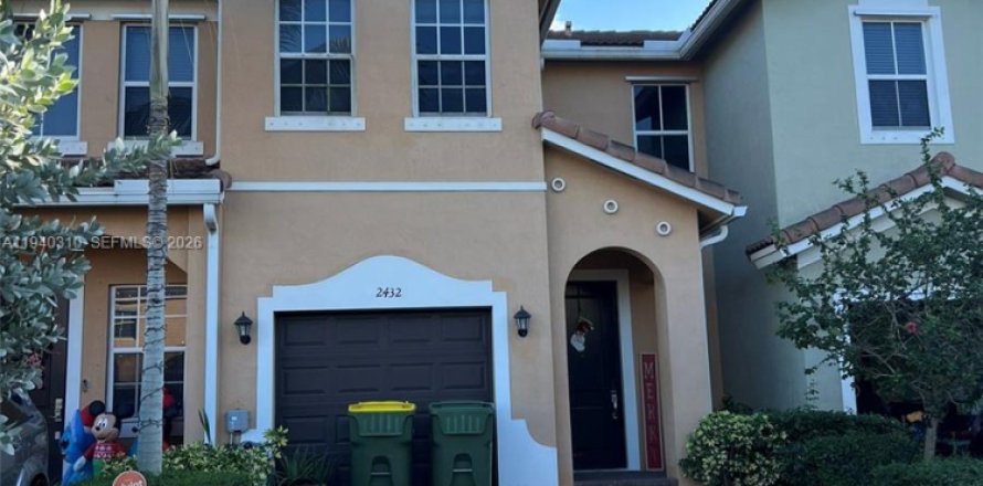 Touwnhouse à Homestead, Floride 3 chambres, 160.81 m2 № 1998151