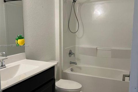 Touwnhouse à vendre à Homestead, Floride: 3 chambres, 160.81 m2 № 1998151 - photo 19