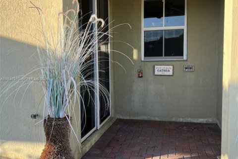 Touwnhouse à vendre à Homestead, Floride: 3 chambres, 160.81 m2 № 1998151 - photo 27