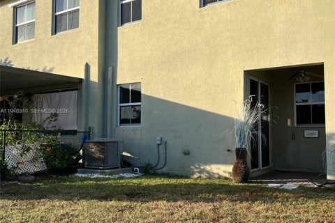 Touwnhouse à vendre à Homestead, Floride: 3 chambres, 160.81 m2 № 1998151 - photo 28