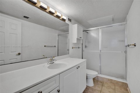 Copropriété à vendre à Hollywood, Floride: 2 chambres, 111.3 m2 № 1875553 - photo 22
