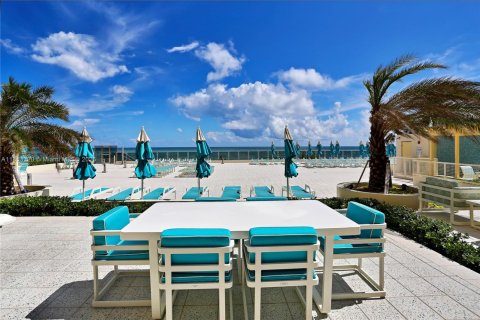 Copropriété à vendre à Hollywood, Floride: 2 chambres, 111.3 m2 № 1875553 - photo 27