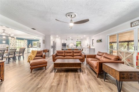 Casa en venta en Ocala, Florida, 5 dormitorios, 269.97 m2 № 1811066 - foto 8