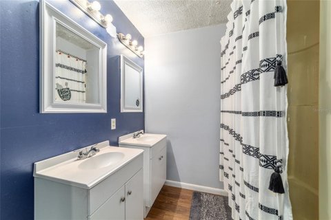 Casa en venta en Ocala, Florida, 5 dormitorios, 269.97 m2 № 1811066 - foto 18