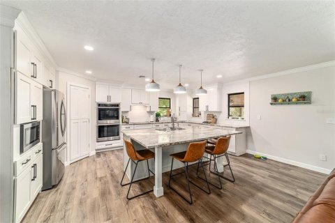Casa en venta en Ocala, Florida, 5 dormitorios, 269.97 m2 № 1811066 - foto 12