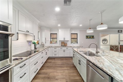 Casa en venta en Ocala, Florida, 5 dormitorios, 269.97 m2 № 1811066 - foto 13
