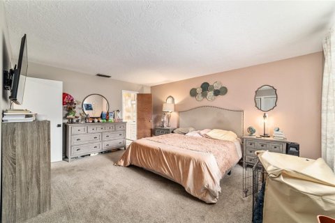 Casa en venta en Ocala, Florida, 5 dormitorios, 269.97 m2 № 1811066 - foto 16
