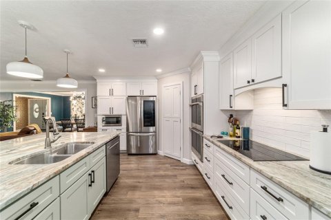 Casa en venta en Ocala, Florida, 5 dormitorios, 269.97 m2 № 1811066 - foto 14