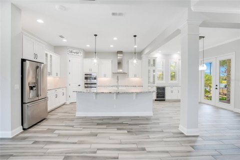 House in Orlando, Florida 4 bedrooms, 265.51 sq.m. № 2277820 - photo 12