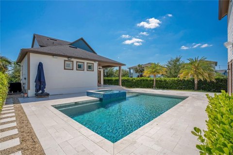 House in Orlando, Florida 4 bedrooms, 265.51 sq.m. № 2277820 - photo 29
