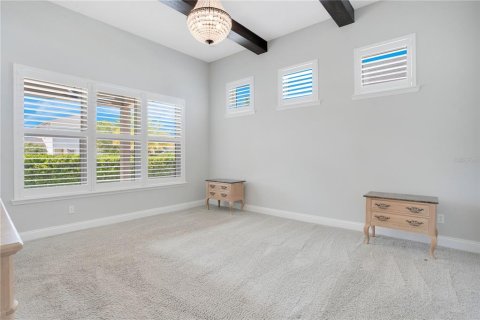 House in Orlando, Florida 4 bedrooms, 265.51 sq.m. № 2277820 - photo 21