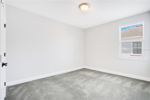 House in Orlando, Florida 4 bedrooms, 265.51 sq.m. № 2277820 - photo 18