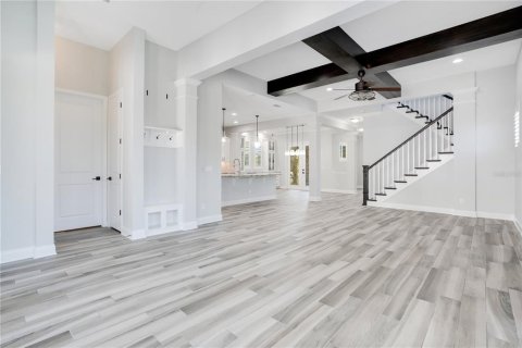 House in Orlando, Florida 4 bedrooms, 265.51 sq.m. № 2277820 - photo 14