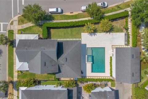 House in Orlando, Florida 4 bedrooms, 265.51 sq.m. № 2277820 - photo 3