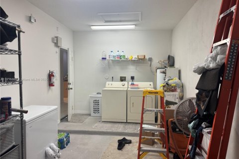 Adosado en venta en Homestead, Florida, 2 dormitorios, 116.87 m2 № 1973429 - foto 17