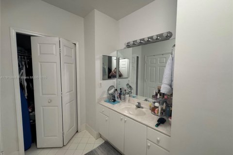 Adosado en venta en Homestead, Florida, 2 dormitorios, 116.87 m2 № 1973429 - foto 13