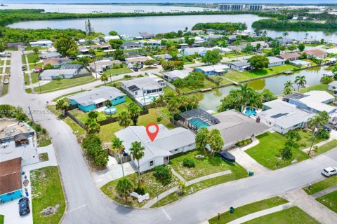 Villa ou maison à vendre à Merrit Island, Floride: 3 chambres № 2049975 - photo 28
