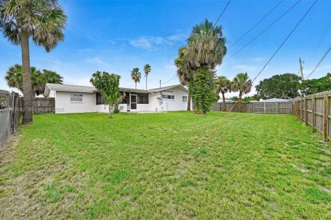 Villa ou maison à vendre à Merrit Island, Floride: 3 chambres № 2049975 - photo 25