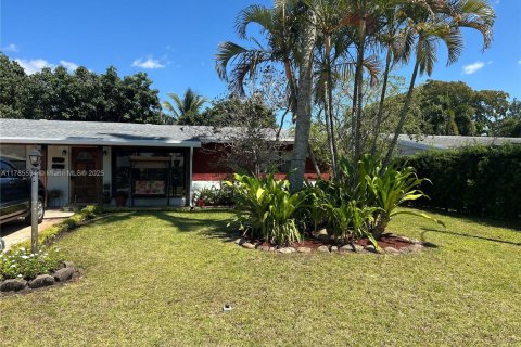 Casa en venta en Hollywood, Florida, 3 dormitorios, 107.95 m2 № 1702318 - foto 5