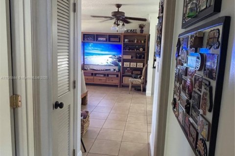 Casa en venta en Hollywood, Florida, 3 dormitorios, 107.95 m2 № 1702318 - foto 10