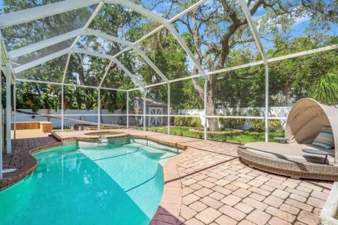Villa ou maison à louer à Tampa, Floride: 3 chambres, 137.31 m2 № 2389405 - photo 2