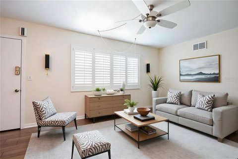 Condominio en venta en Saint Petersburg, Florida, 1 dormitorio, 69.21 m2 № 2204504 - foto 4