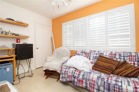 Condominio en venta en Saint Petersburg, Florida, 1 dormitorio, 69.21 m2 № 2204504 - foto 17