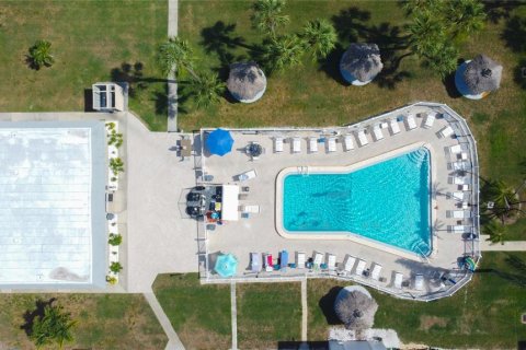 Condominio en venta en Saint Petersburg, Florida, 1 dormitorio, 69.21 m2 № 2204504 - foto 25