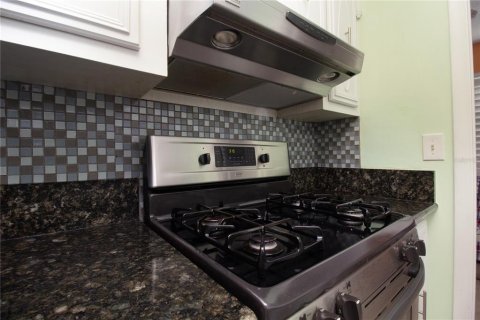 Condominio en venta en Saint Petersburg, Florida, 1 dormitorio, 69.21 m2 № 2204504 - foto 12