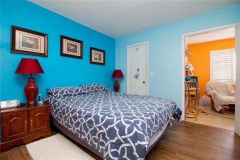 Condominio en venta en Saint Petersburg, Florida, 1 dormitorio, 69.21 m2 № 2204504 - foto 16