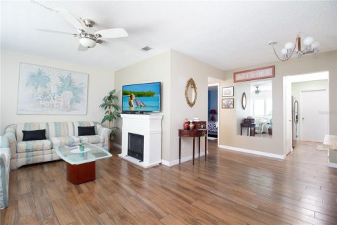 Condominio en venta en Saint Petersburg, Florida, 1 dormitorio, 69.21 m2 № 2204504 - foto 8