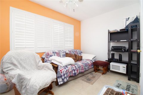 Condominio en venta en Saint Petersburg, Florida, 1 dormitorio, 69.21 m2 № 2204504 - foto 18