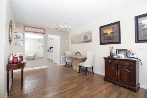 Condominio en venta en Saint Petersburg, Florida, 1 dormitorio, 69.21 m2 № 2204504 - foto 9