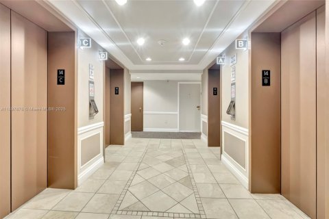 Copropriété à louer à Miami, Floride: 1 chambre, 79.9 m2 № 1949661 - photo 24