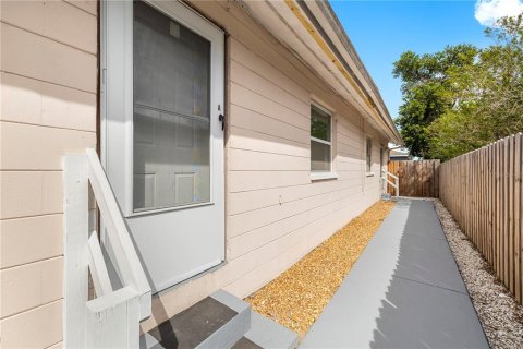 Immobilier commercial à vendre à Tampa, Floride: 4 chambres, 130.06 m2 № 2405338 - photo 20