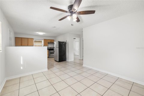 Immobilier commercial à vendre à Tampa, Floride: 4 chambres, 130.06 m2 № 2405338 - photo 26