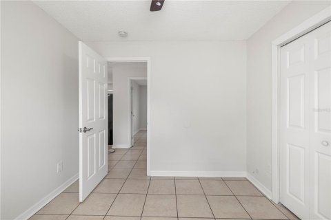 Immobilier commercial à vendre à Tampa, Floride: 4 chambres, 130.06 m2 № 2405338 - photo 19