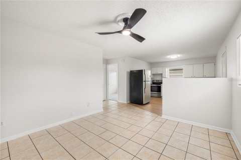 Immobilier commercial à vendre à Tampa, Floride: 4 chambres, 130.06 m2 № 2405338 - photo 25
